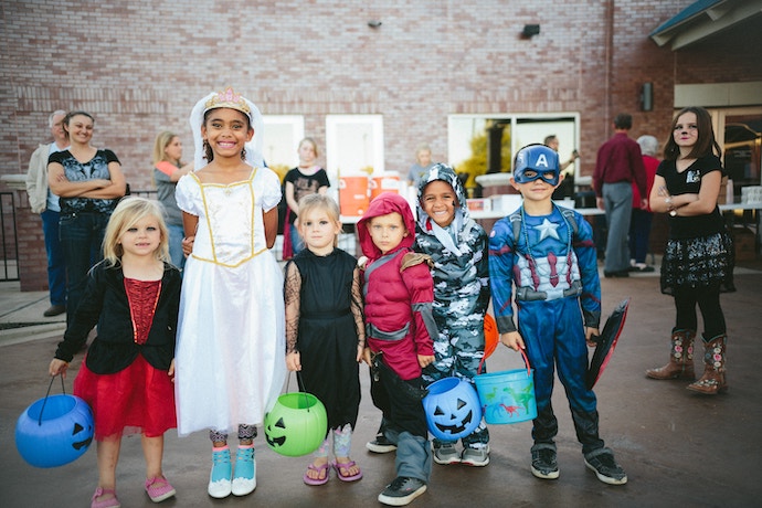 trick or treaters in costume